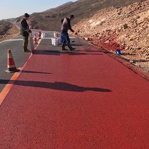 兴山一是彩钢瓦喷漆翻新，地面喷涂